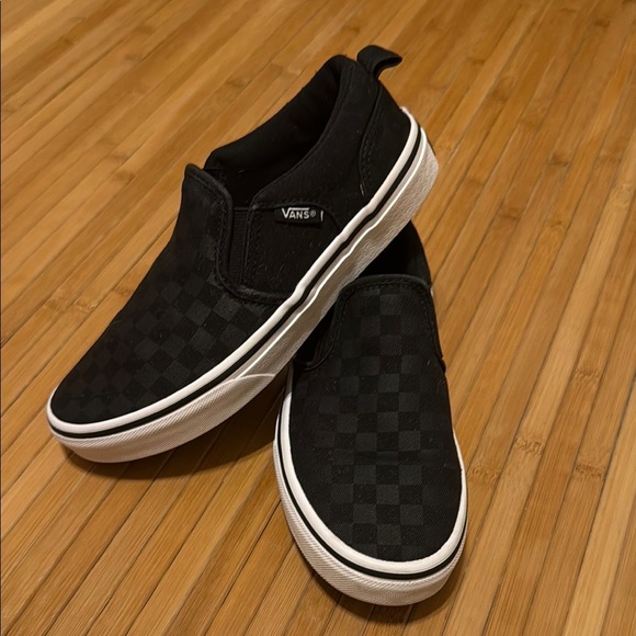 Vans Kids Black Slip-On Shoes - Picture 1 of 3